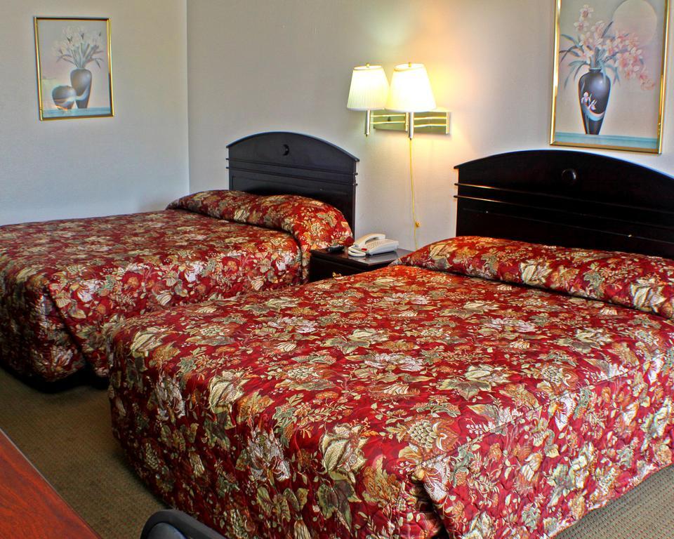 American Dream Inn Elk City Room photo