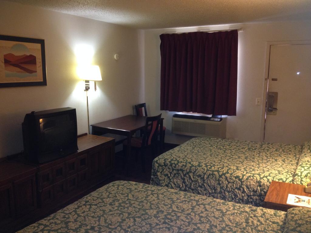 American Dream Inn Elk City Exterior photo
